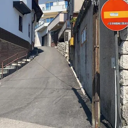 Bascarsija-parking I Klima Lejlighed Sarajevo